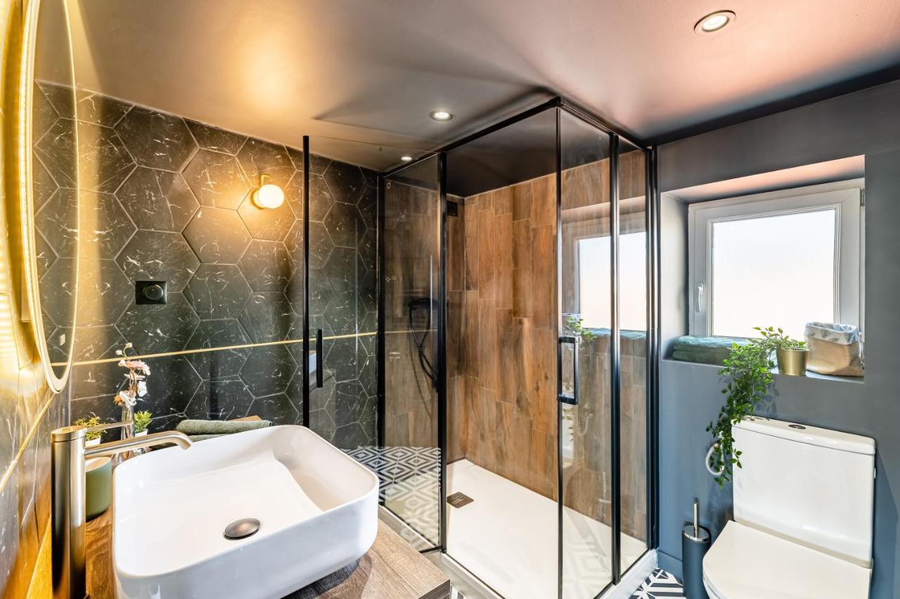 Loft En Ville - Duplex Terrasse Coeur Historique Avec Vue Degagee & Parking Souterrain Offert La Ciotat Exteriér fotografie