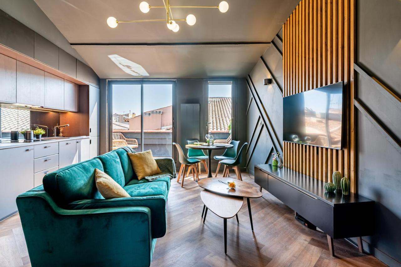 Loft En Ville - Duplex Terrasse Coeur Historique Avec Vue Degagee & Parking Souterrain Offert La Ciotat Exteriér fotografie